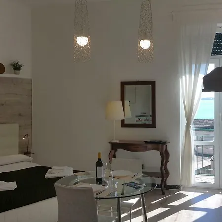 Apartment City Center Sea View Ortigia